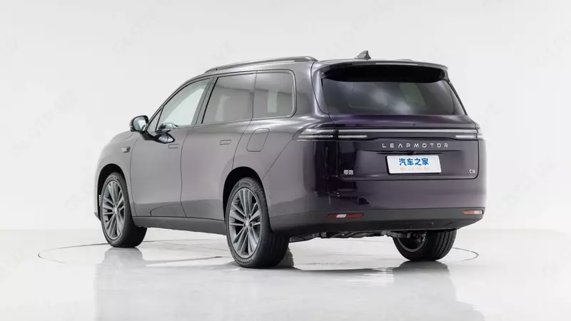 Автомобиль кроссовер - внедорожник "Leapmotor" C16 HYB 2 (Гибрид) Ассортимент - 381 196 160 сум