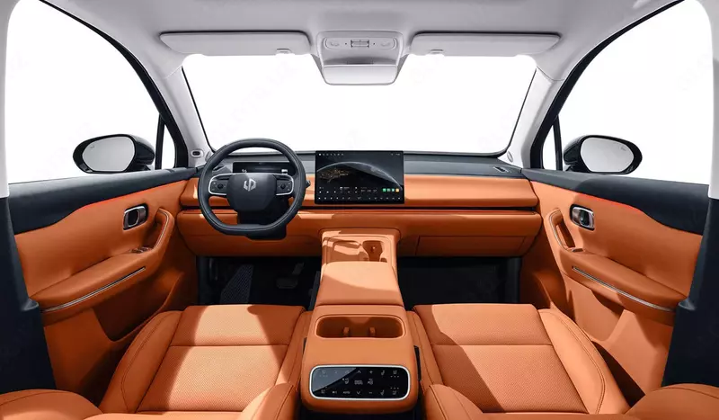 Автомобиль кроссовер - внедорожник "Leapmotor" C16 HYB 3 - ПОЗ (Электро) Ассортимент Abozor Comfort