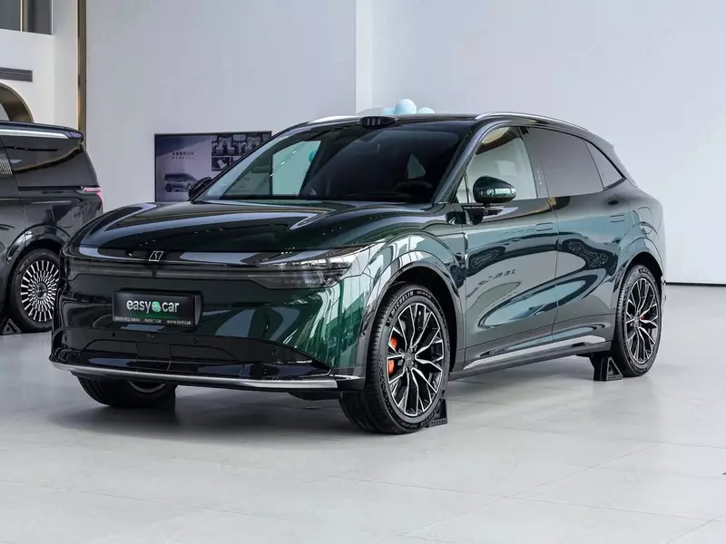 Yo'lovchi avtomobili kupe-krossoveri "ZEEKR 7-X" 2025 + qo'shimcha variant (Elektro) diapazoni - 649 224 710 so'm