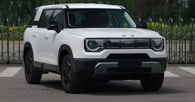 Автомобиль - внедорожник "BAIC" Beijing BJ 30 (Бензин) Ассортимент