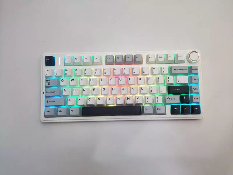 AULA F-75 - 850 000 so'm