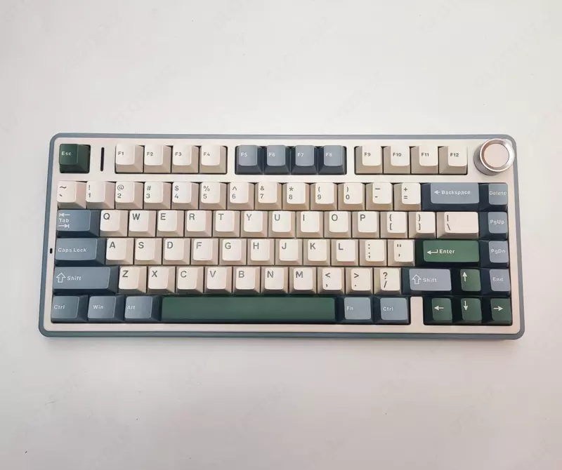 AULA F-75 Chakana savdo