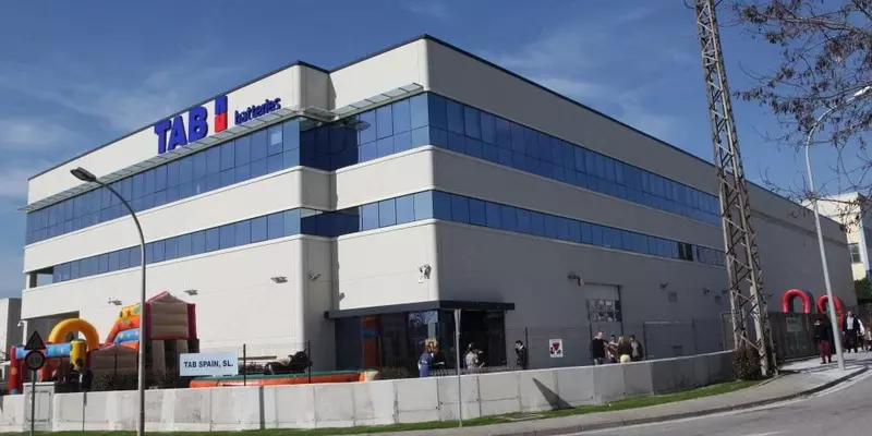 Малообслуживаемые тяговые аккумуляторы TAB по технологии PzRM. ООО "MAXCELLON"