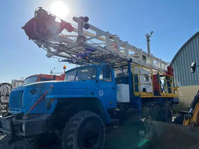 Подъемный агрегат АПРС-40 на шасси УРАЛ 4320-60