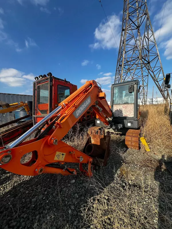 Гусеничный экскаватор DOOSAN DX60R