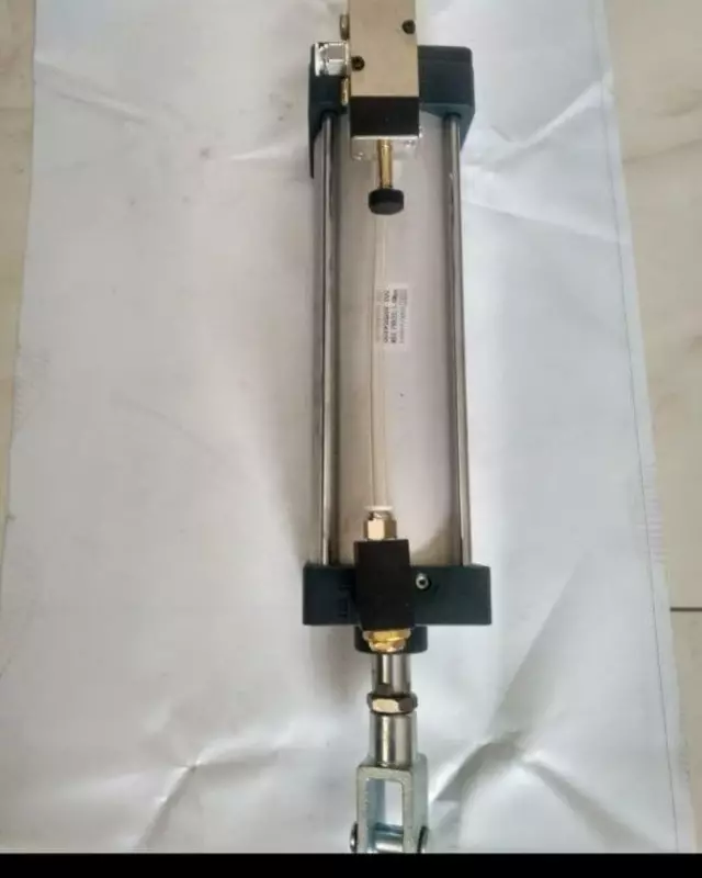 Воздушный силиндр 100/200-100/250