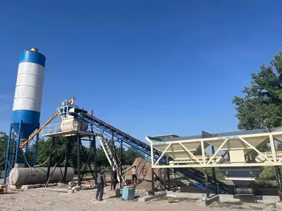 Компания Torui предлагает новый бетонный завод модель HZS45