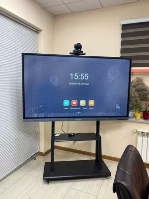 Мобильная ножка 1800 для Интерактивный панель