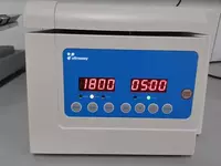 Низкоскоростная лабораторная центрифуга DM0408