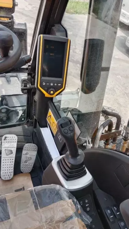 Продаётся Колесный экскаватор JCB JS160W! Только в розницу