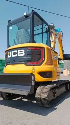 1 017 000 000 сум / шт Продаётся Мини гусеничный экскаватор JCB 36C-1!