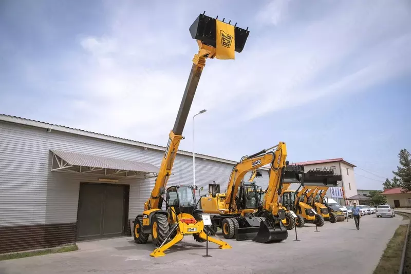Продаётся Телескопический погрузчик JCB TLH 540-170!