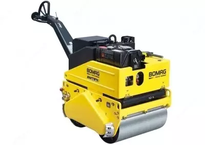 Продаётся Ручной двух вальцовых каток BOMAG BW65!