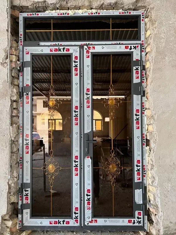 Двери из алюминиевого профиля - 657 977.7 сум