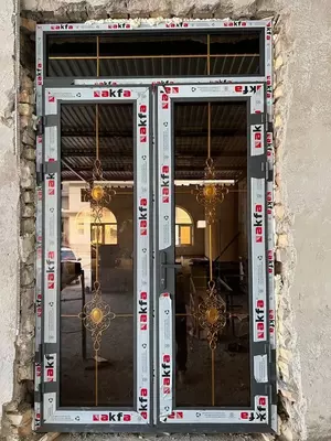 Alyuminiy profildan yasalgan eshiklar - 655 180.9 so'm / dona