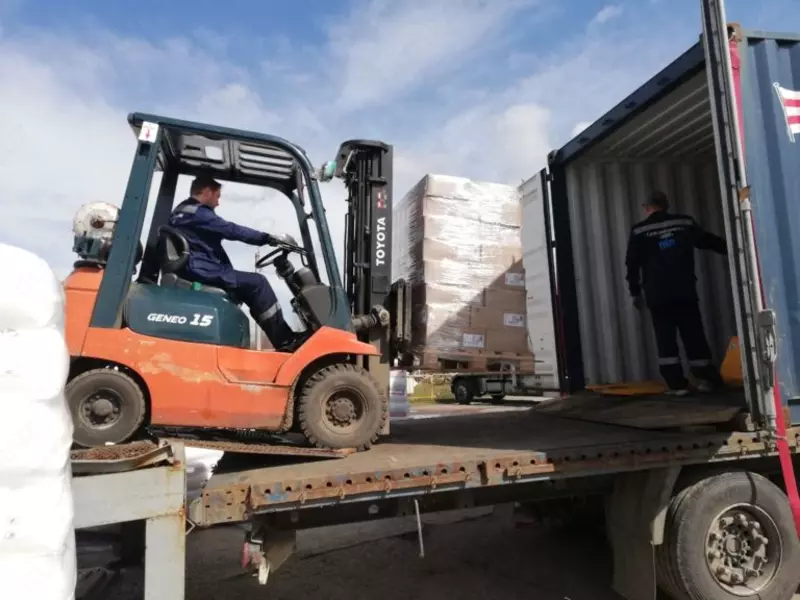 Paletlarda kelgan yuk ko'targichda yuklarni tushirish/tushirish