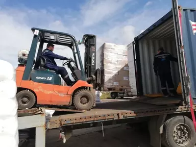 Разгрузка/отгрузка автопогрузчиком товаров