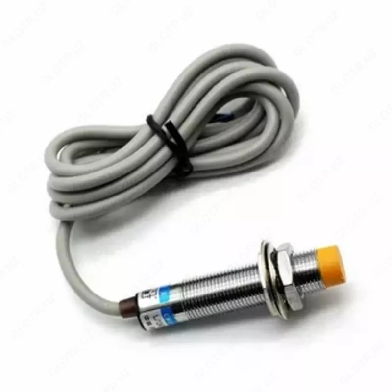  Индуктивный датчик LJ12A3-4-Z/BY PNP 4 mm - 