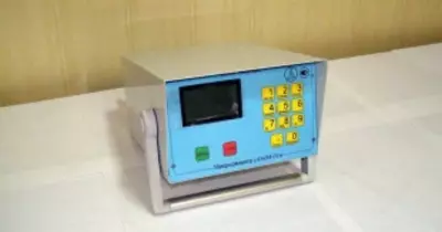 Микроомметр МОмМ-01