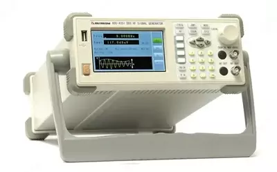 ADG-4351. Генератор функциональный