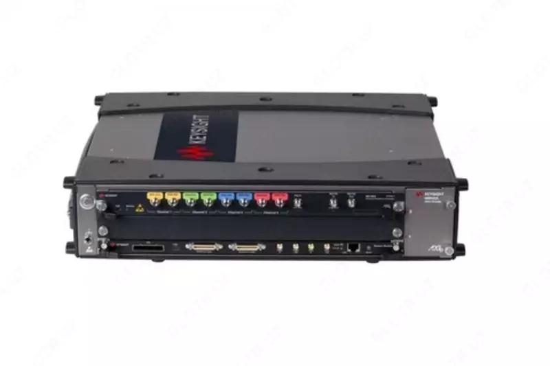 M8196A. Генератор сигналов произвольной формы