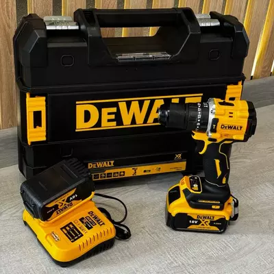 Дрель-шуруповерт DeWALT 18 V / Шуруповерт бесщеточный ударный 18 В