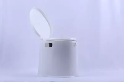 Bio tualet (katta yoshdagilar uchun)