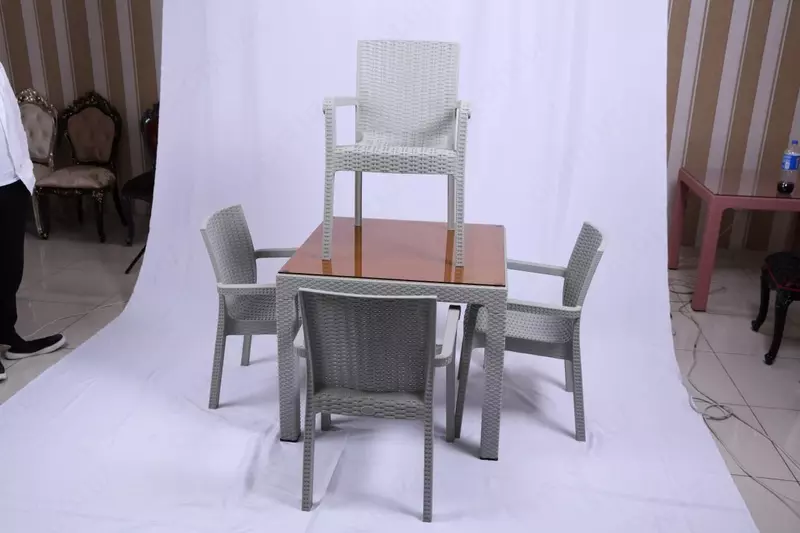 PREMIUM Dacha Stol-Stul Komplekti (oynali va oynasiz)