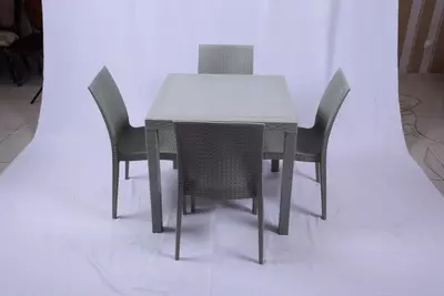 BALI Dacha Stol-Stul Komplekti (oynali va oynasiz)