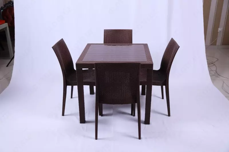 BALI Dacha Stol-Stul Komplekti (oynali va oynasiz)