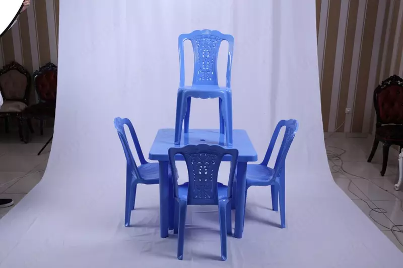 Комплект стол и стулья ASIA