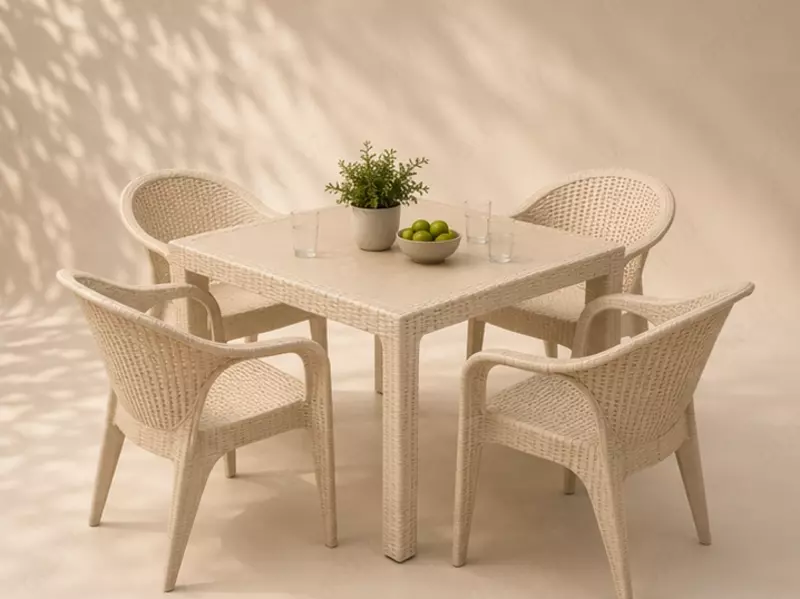 Kvadrat “FORTE” stoli va 4 ta “FORTE” stul to‘plami