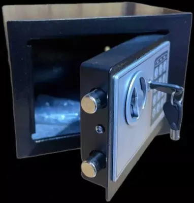 220 000 сум / шт Сейф Металический Комбинированный на Коде и в Ключах