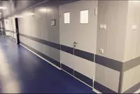 Автоматические двери для поликлиник