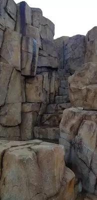 Искусственные камни водопад.