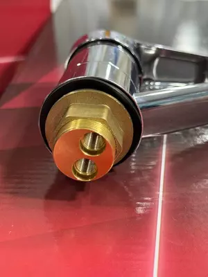 Смеситель Brass 2024-1 - 143 000 сум / шт