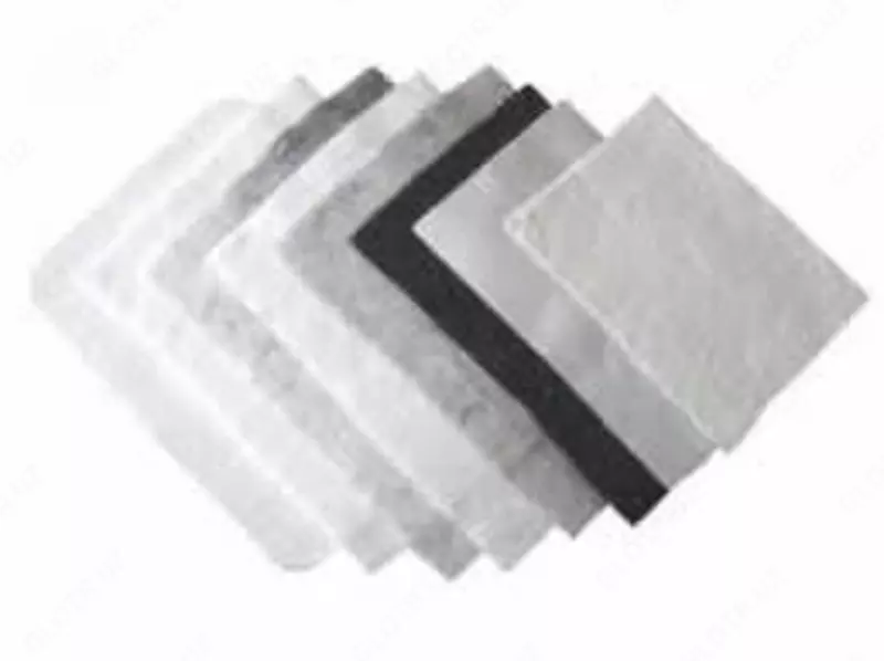 Полотно нетканное (геотекстиль) "Stekloizol" плотн. 300 г/м2