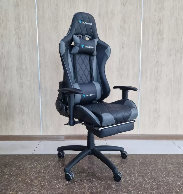 Игровое компютерное кресло для геймеров Thunder-X3