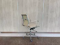 1 399 697.9 сум Офисное кресло Visitor Model: 5729A-L