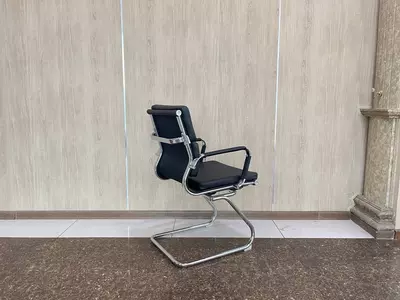 1 250 799.9 сум / шт Офисное кресло Визитор Model: 5729D