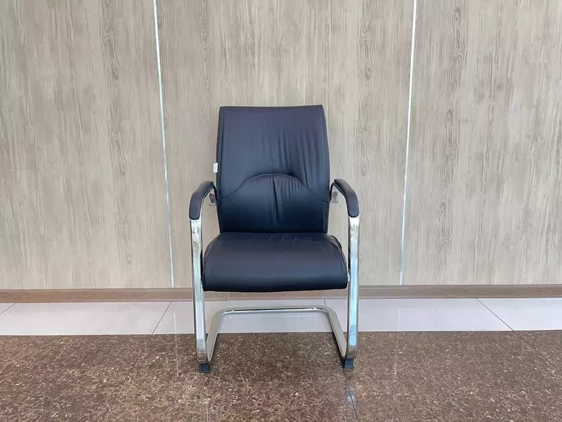 Офисное кресло Model:5601 в цветах black biege и milk - 1 052 764.2 сум