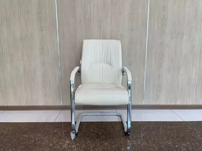 1 048 289.4 сум / шт Офисное кресло Model:5601 в цветах black biege и milk