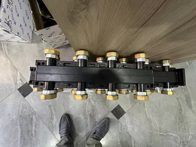 Issiq pol uchun oqim o‘lchagichli kollektorlar Chakana savdo