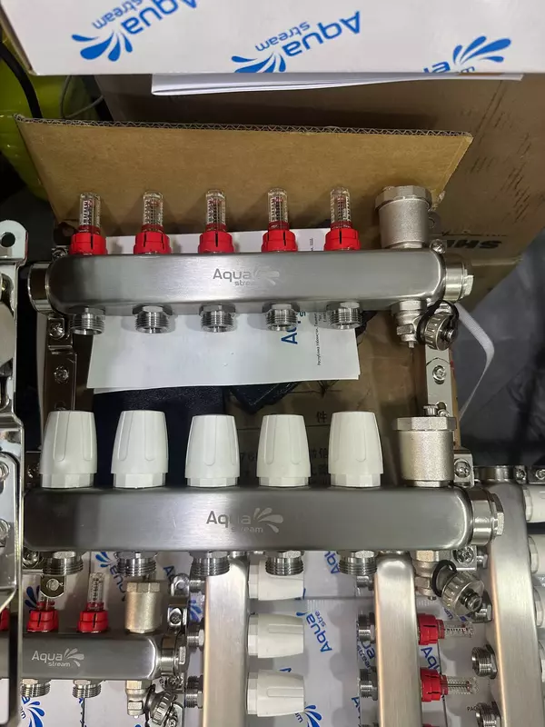 Issiq pol uchun oqim o‘lchagichli kollektorlar - Kollektorlar