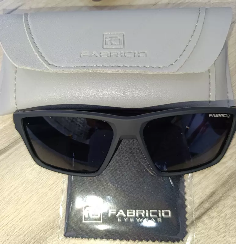 Очки солнцезащитные. - 250 000 сум