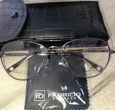 Очки оправа - 360 000 сум / шт