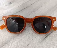 Очки солнцезащитные