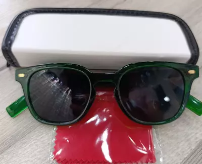 Очки солнцезащитные