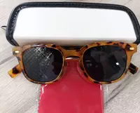 Очки солнцезащитные - 100 000 сум