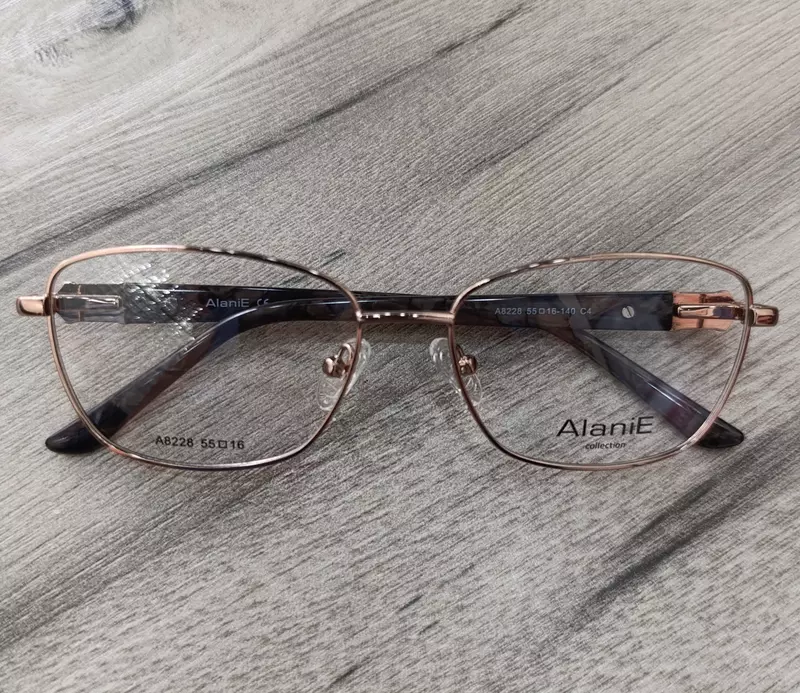 Аёллар ку́зойнаги